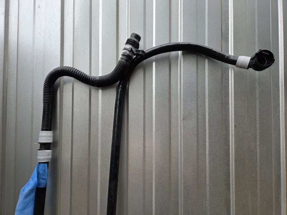 Патрубки батареи Тесла Модел 3/У Highland оригинал разборка