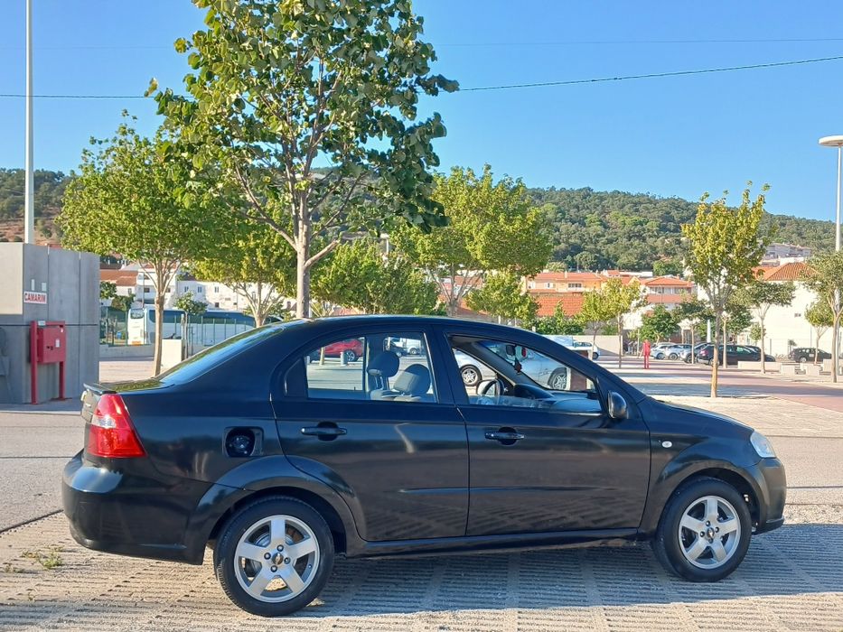 Oportunidade chevrolet Aveo 1.2 gasolina