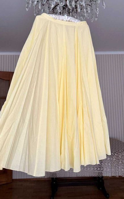 Spódnica midi ZARA.