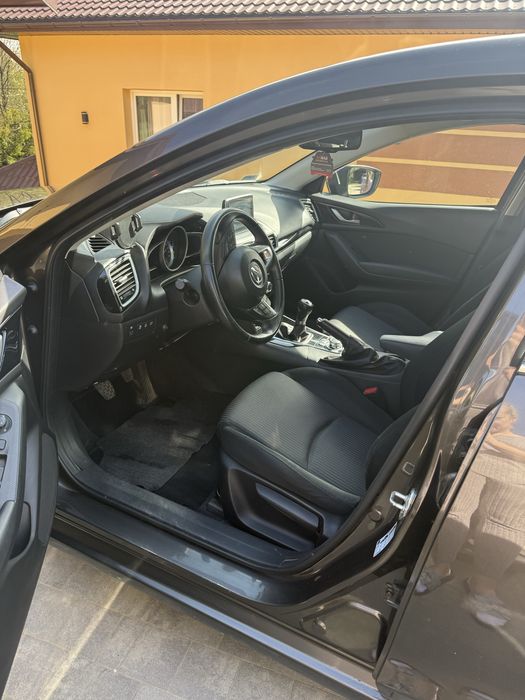 Samochód Mazda 3