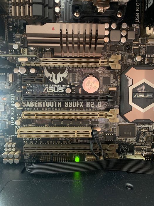 Материнская плата ASUS SABERTOOTH 990FX R2.0