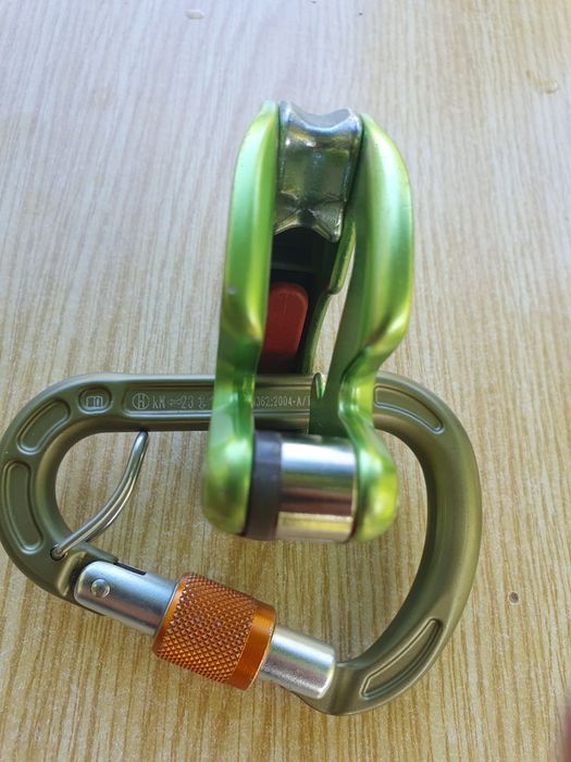 Przyrząd półautomatyczny Climbing Technology Click Up+ oryginalny karabinek HMS