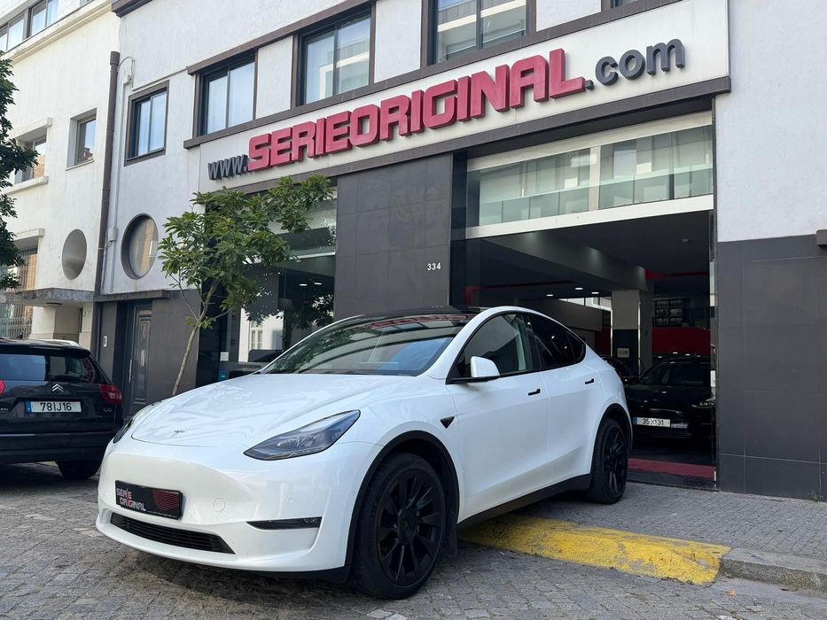 Tesla Model Y Long Range Dual Motor AWD