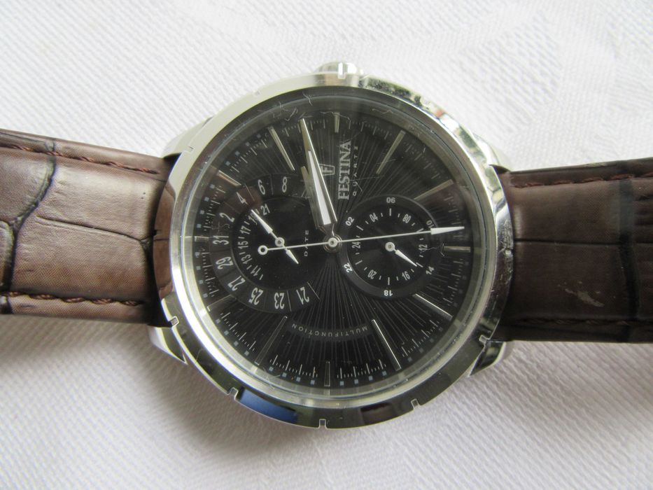 "FESTINA" (F16573) - Pouco uso - Bom estado