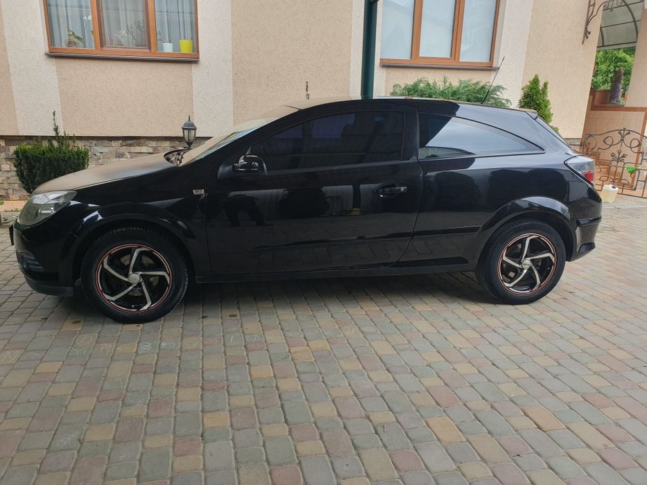 Opel  Astra  GTC