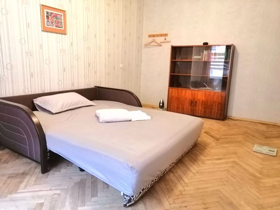 З 1.06. Центр, 2-к роздільна квартира 45м² (м.Печерська)