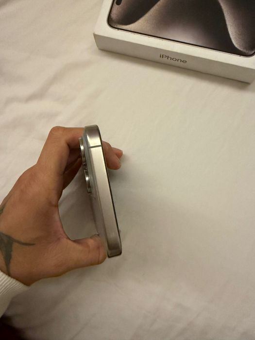 iPhone 15 pro Max - como novo