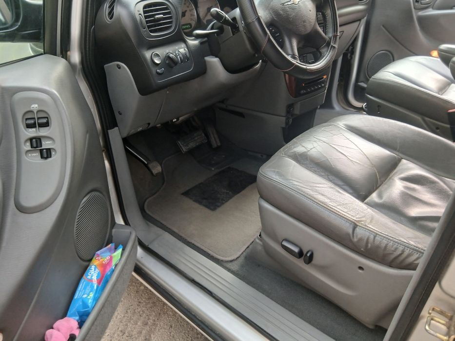 Продам  CHRYSLER  Grand  VOYAGER  2.8  td  АКПП