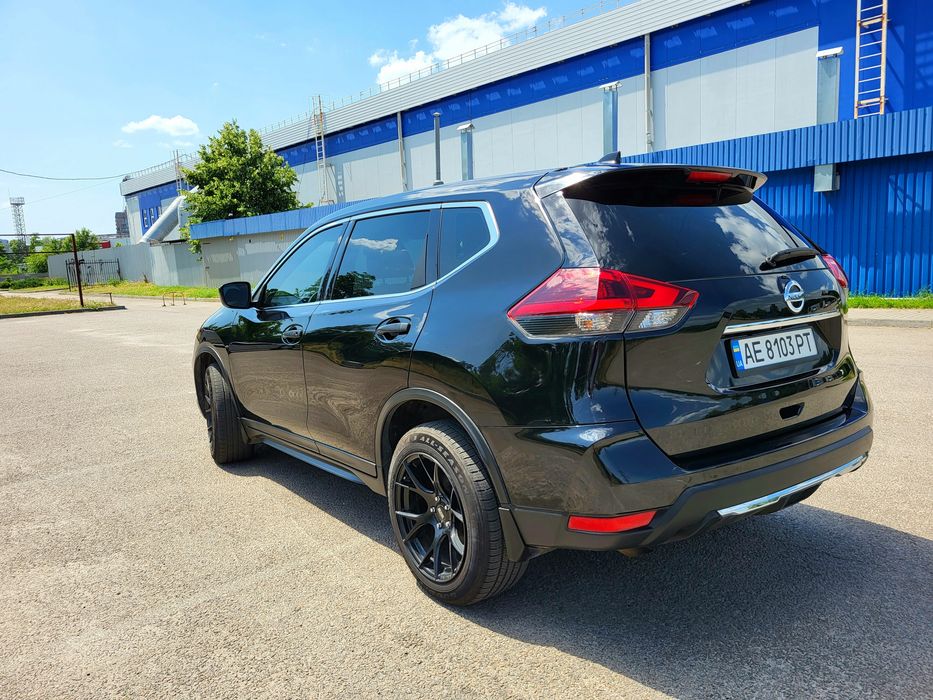 Продам Nissan Rouge