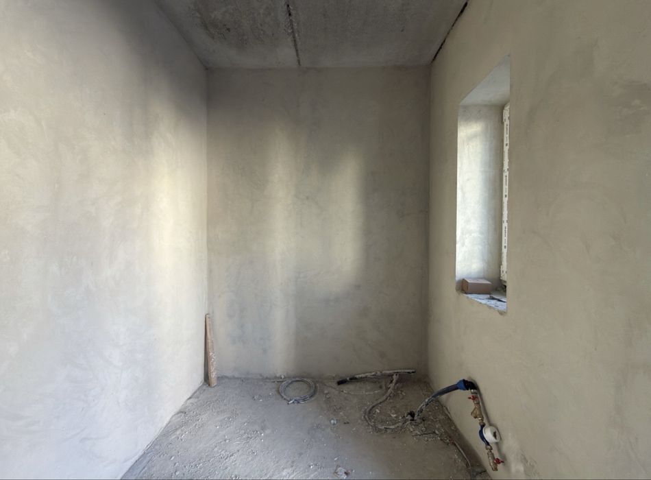 Продаж таунхауса в с. Крихівці, готовий до ремонту