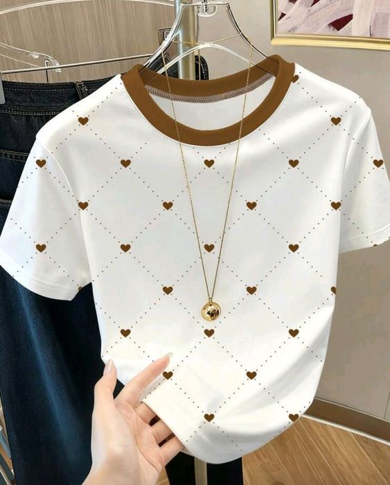 Жіноча футболка (xl)
