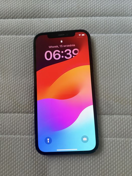 Iphone 12 uzywany