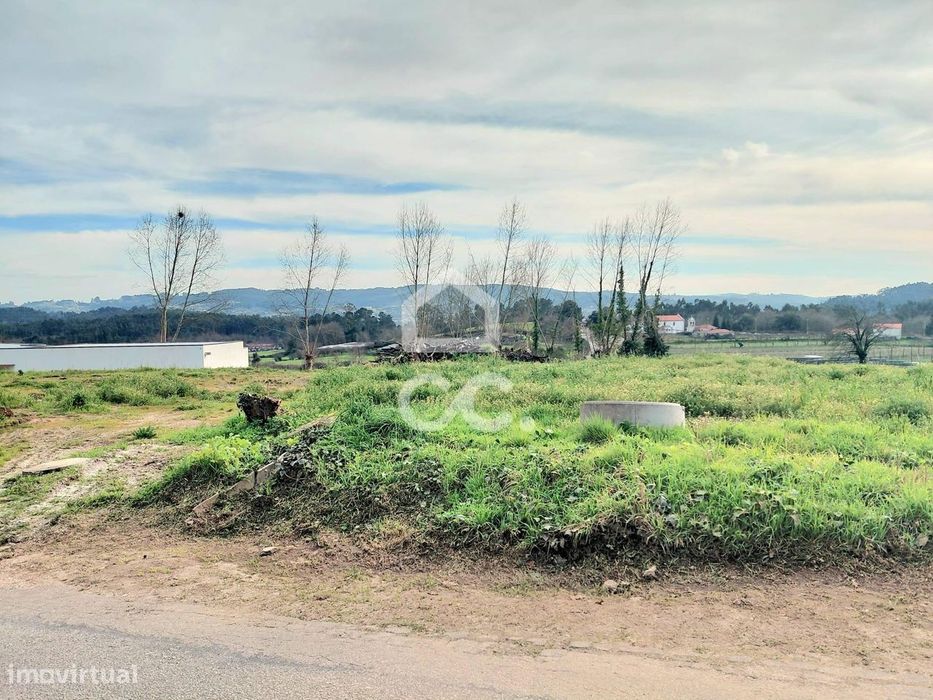 Terreno de Construção, Silvares, Pias, Nogueira e Alvarenga, Lousada