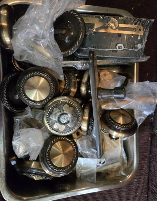 Puxadores,fechaduras,lava loiça