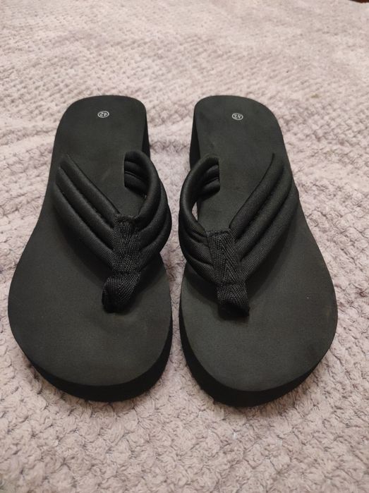 літні жіночі тапочки