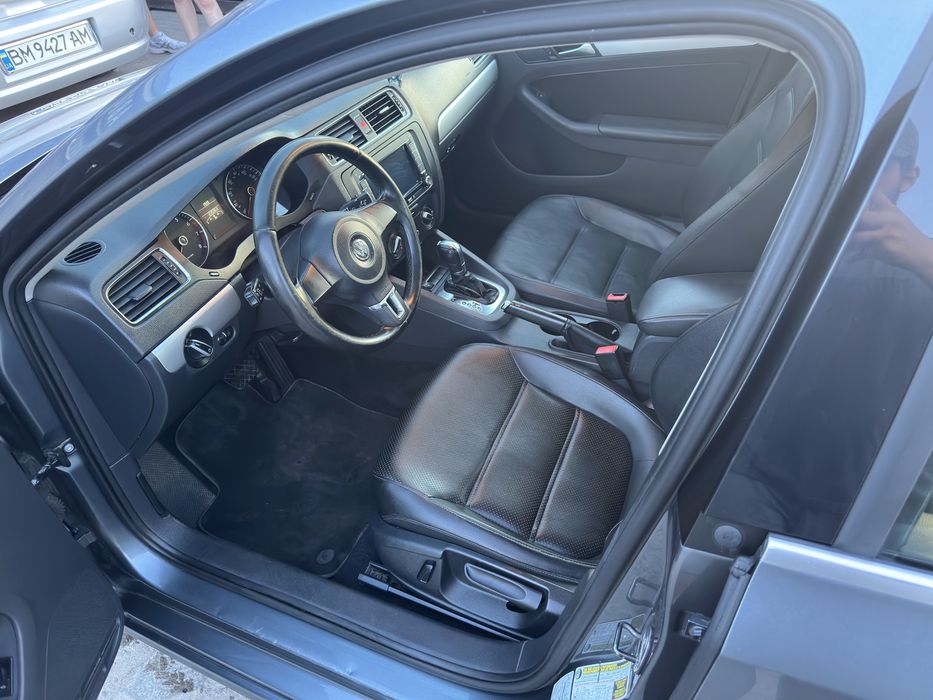 Продам volkswagen jetta 6 2.5 se