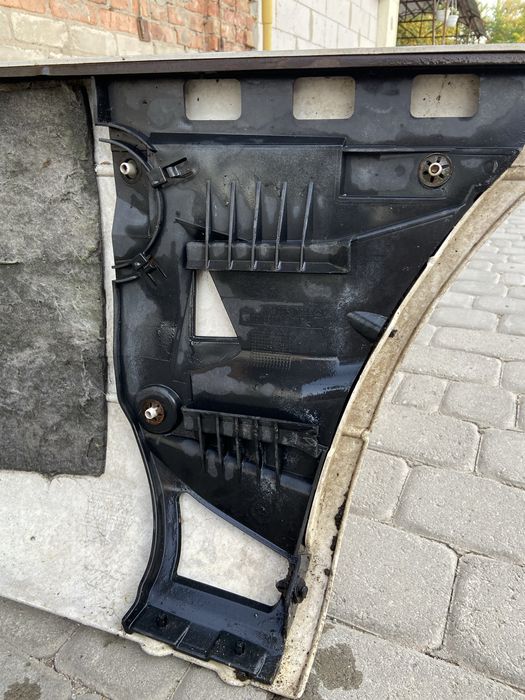 Задній бампер з Mercedes-Benz E-Class W210