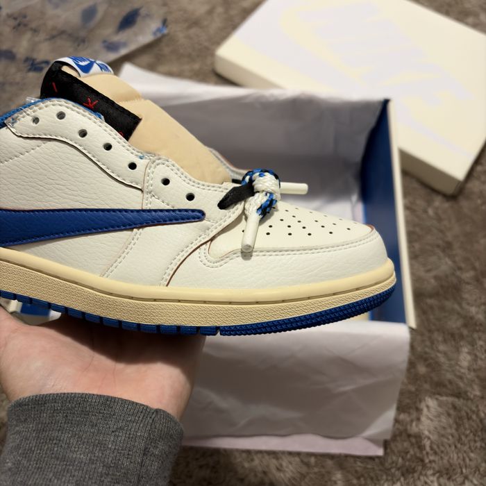 Jordan 1 Retro Low OG SP