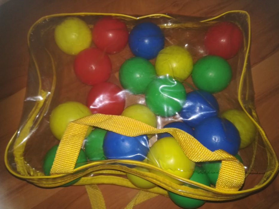 Klocki róznorodne 4 rodzaje + piłeczki 23szt