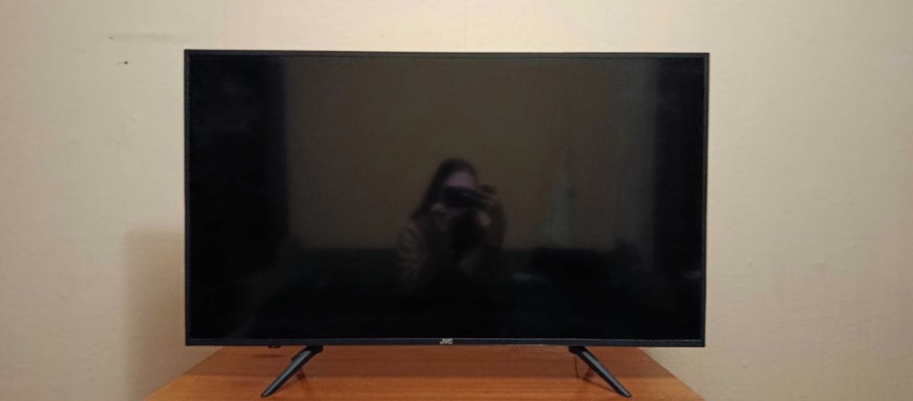 Телевизор JVC, 40"