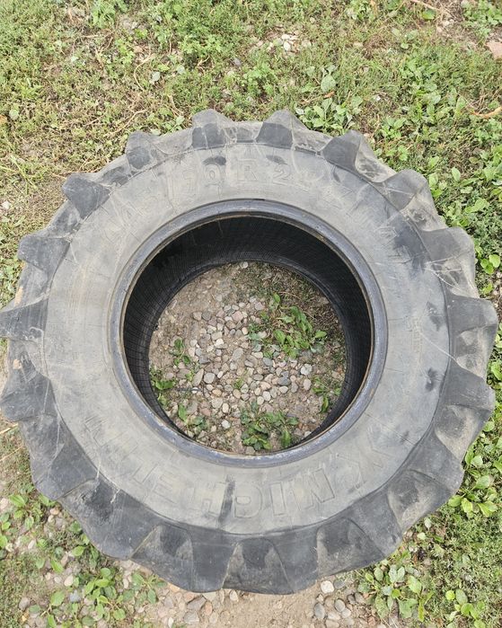 Opony Michelin XM47  445/70 R24