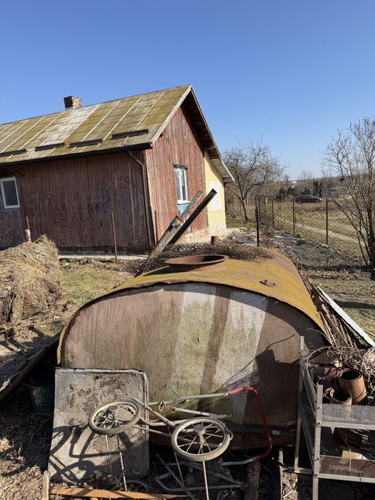 Цистерна / бочка / ємність металева