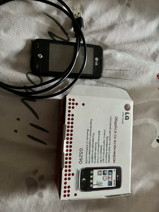 Продам зарядное шнуры и телефоны