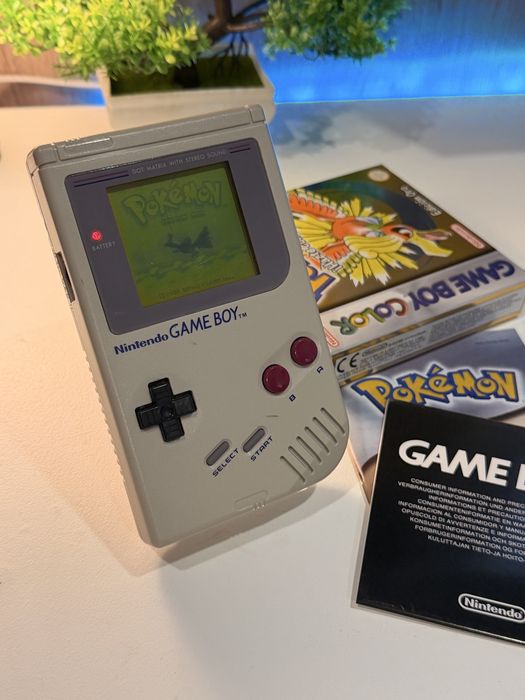 Gameboy DMG + Pokémon Gold Gameboy