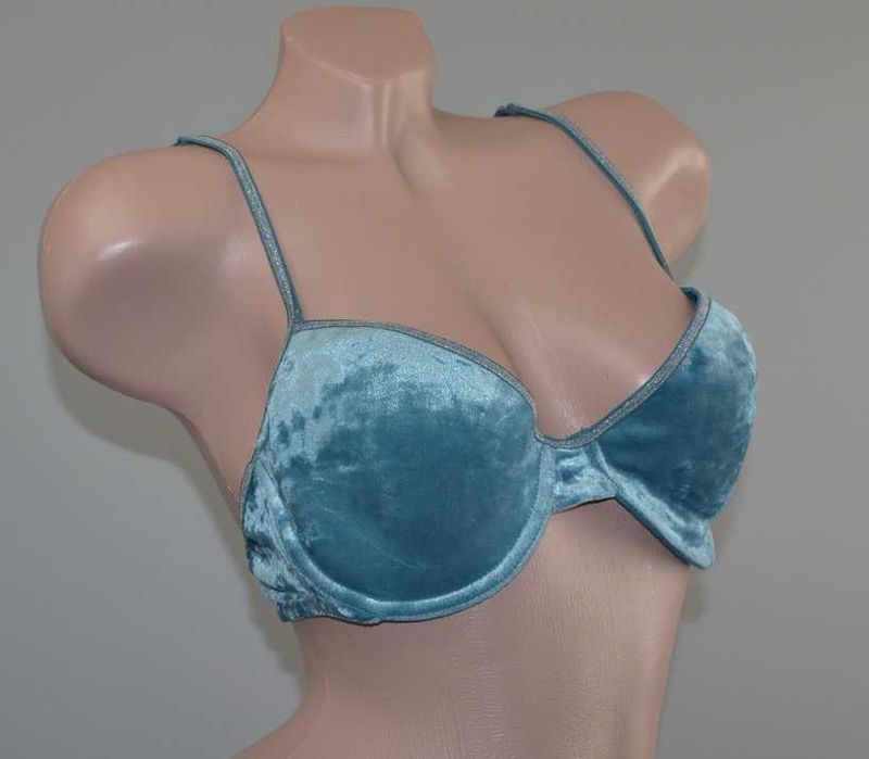 Шикарный веклюровый бюстгальтер Victoria's Secret (80C)