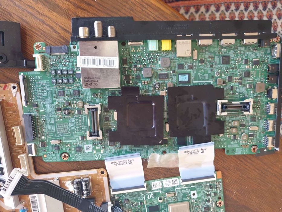 Продам комплектуючі