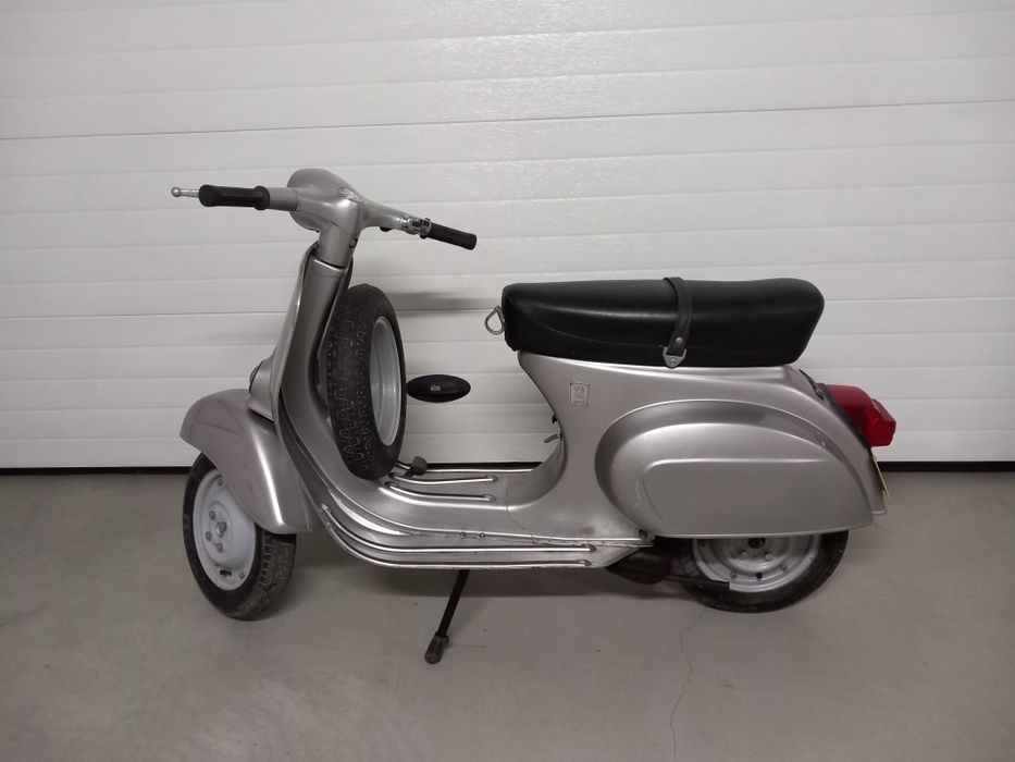 Vespa 50S edição limitada apenas 174km