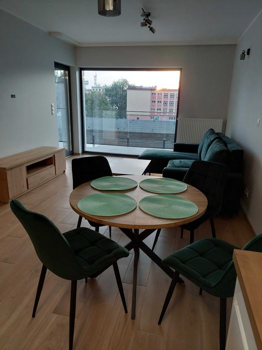 Wynajmę apartament  2-pokojowy w centrum Opola (ul. Targowa)