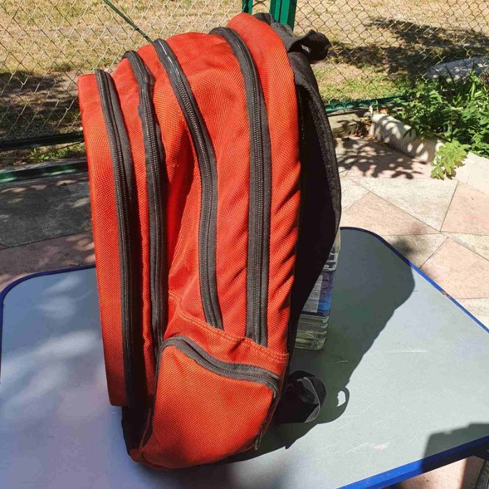 Стерео рюкзак с динамиками NXT Sharper Image Backpack Speaker System