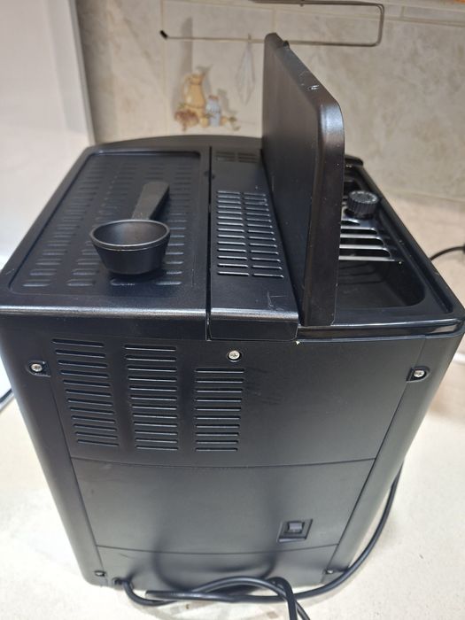 Кофемашина Delonghi Magnifica Eco