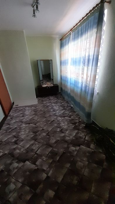 Продам 2-кімнатну квартиру