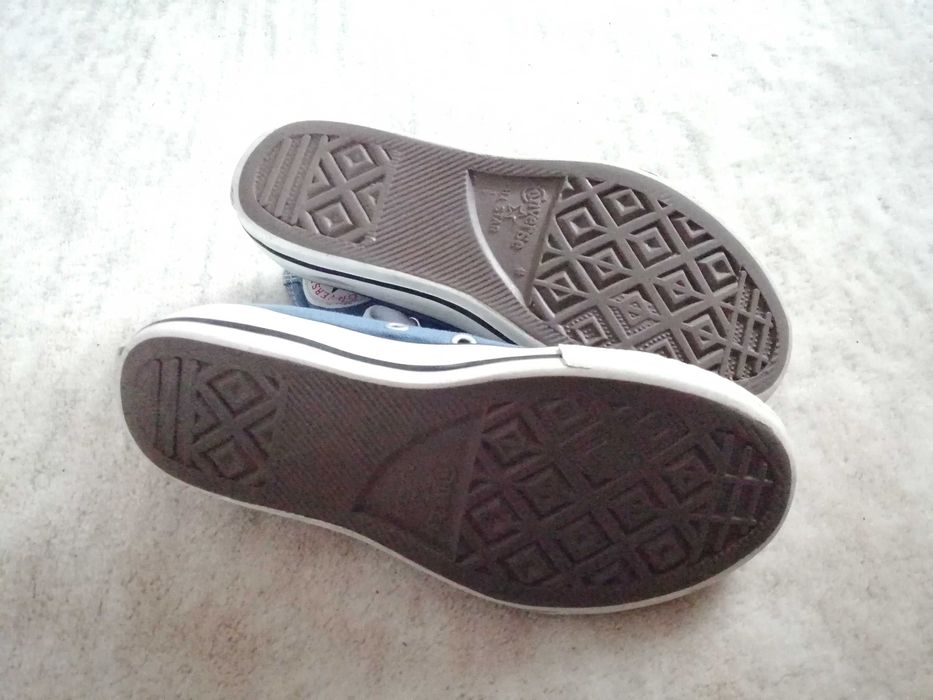 Super trampki Converse r.33