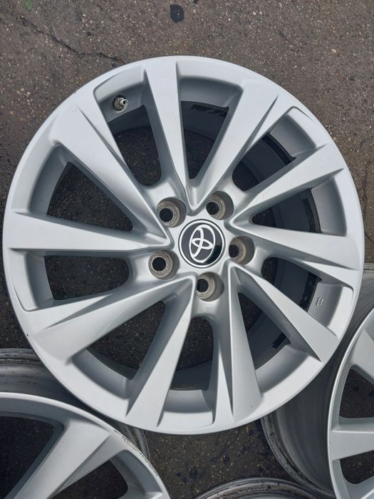 Felgi aluminiowe oryginalne Toyota Camry Lift 7.5J x R17 ET45