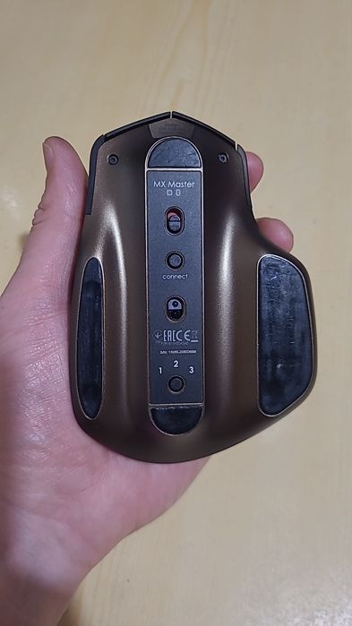 Myszka CICHA  bluetooth Logitech MX master (SILENT MODE)