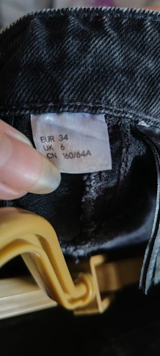 Джинси mom підліткові