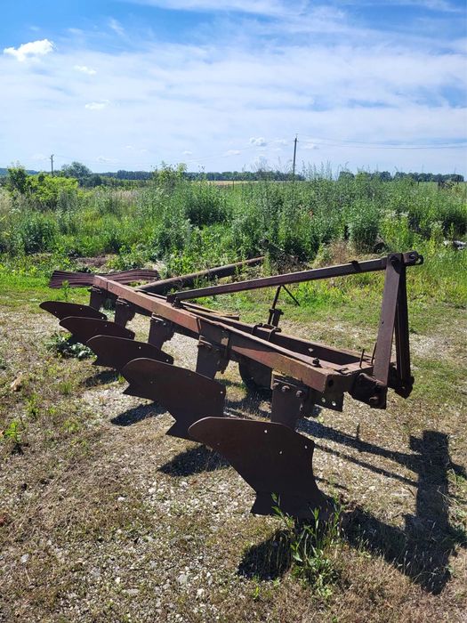 Плуг ПЛН 5/35 5 корпусний