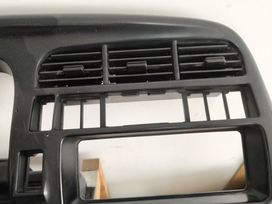 Consola Opel Monterey