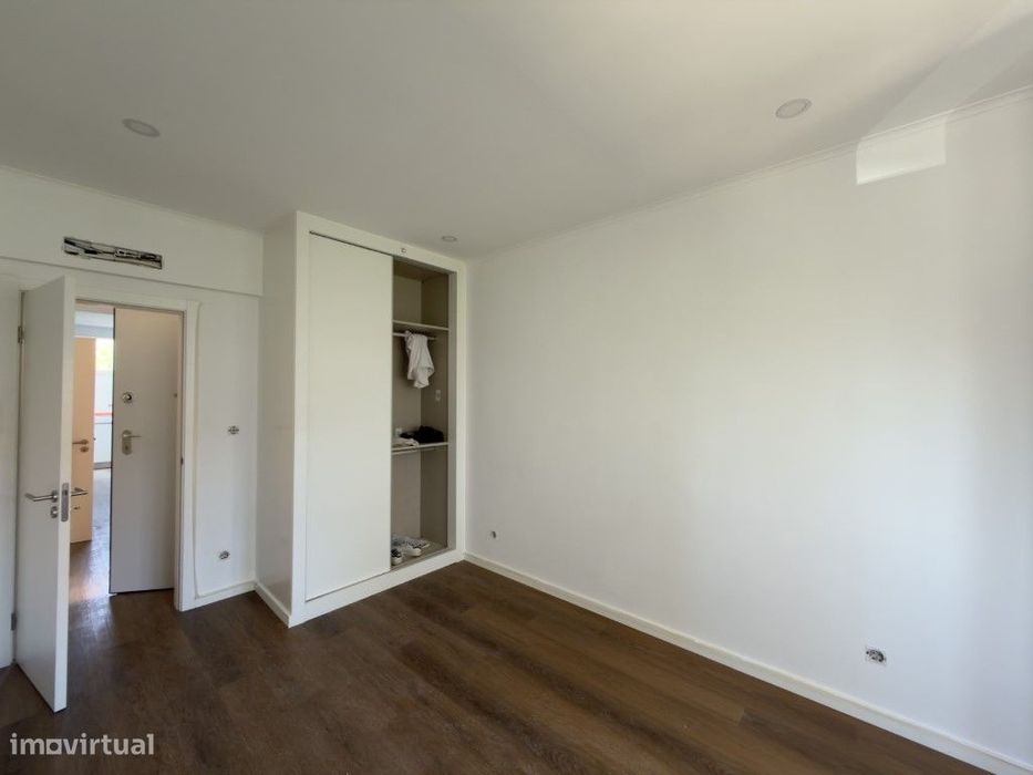 Apartamento T2, Reboleira, Amadora