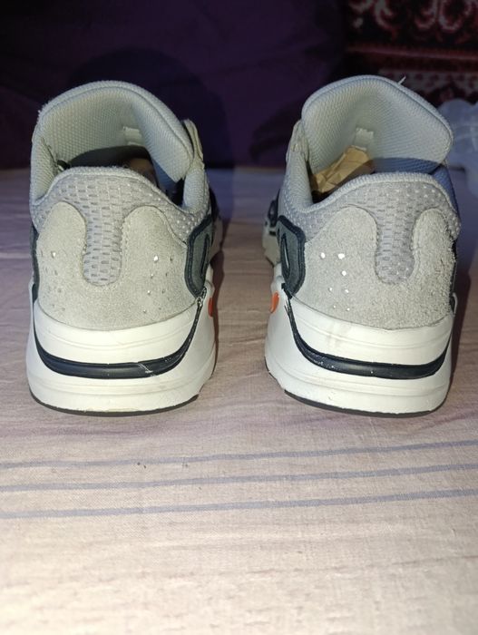 Adidas Yeezy p.41,5 чоловічі кросівки Адідас