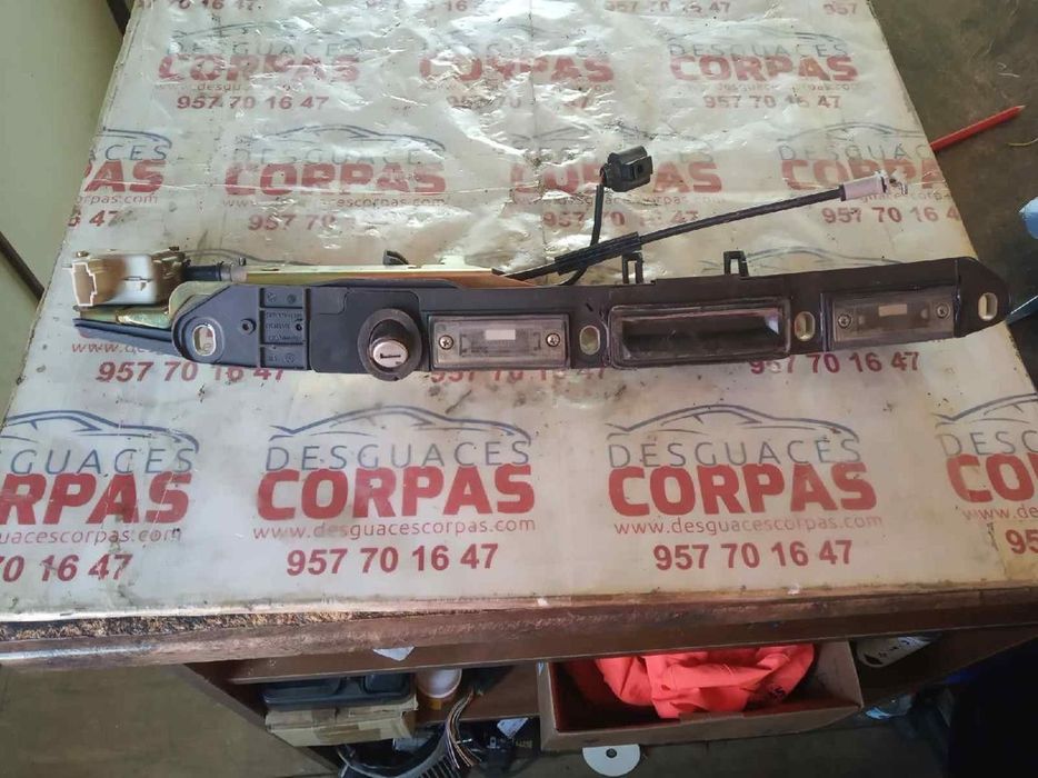 CANHÃO PORTA TRASEIRA VOLKSWAGEN PASSAT 2001