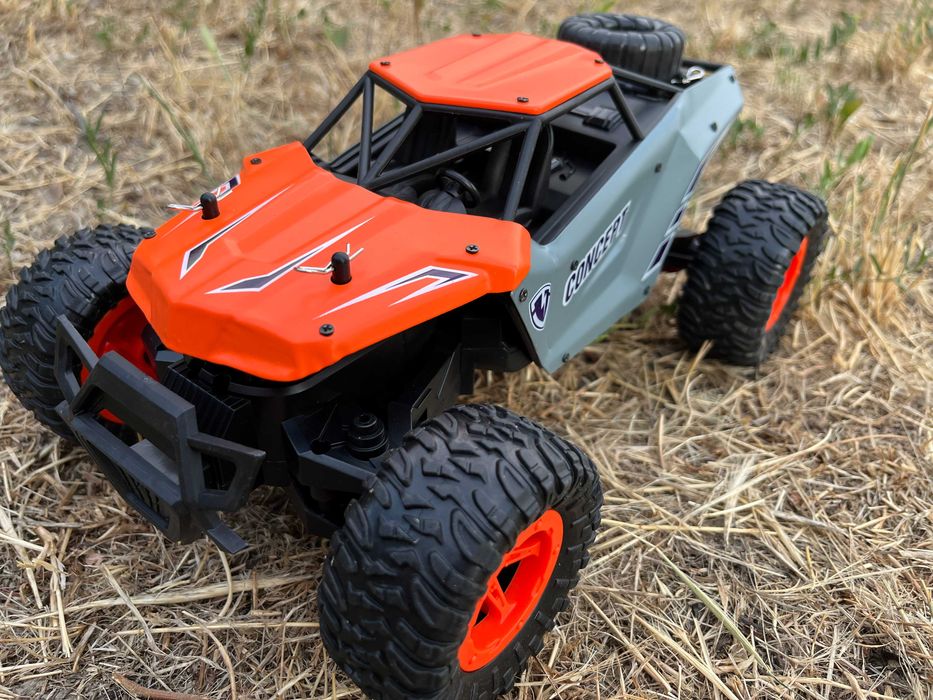 Машинка на пульту на радіокеруванні 1:16 ЯКІСНА ВЕЛИКА 2АКБ