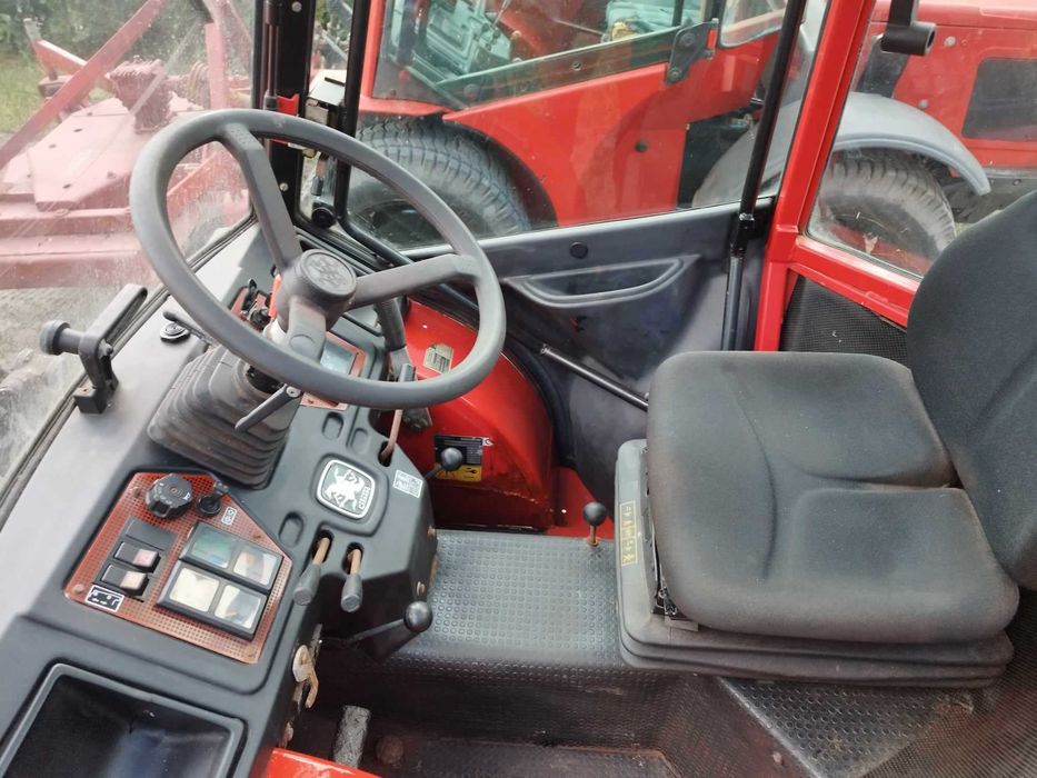 Antonio Carraro 3800 HST z kosiarką sprowadzony