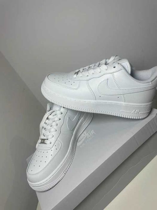 Butymęskie_Nike_ Air_ Force_ 1_ Low '07_ Biały R.42