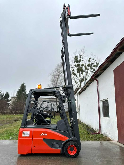 Штабелер електричний Навантажувач LINDE E18-02 1.8t 4.53m камера 2020