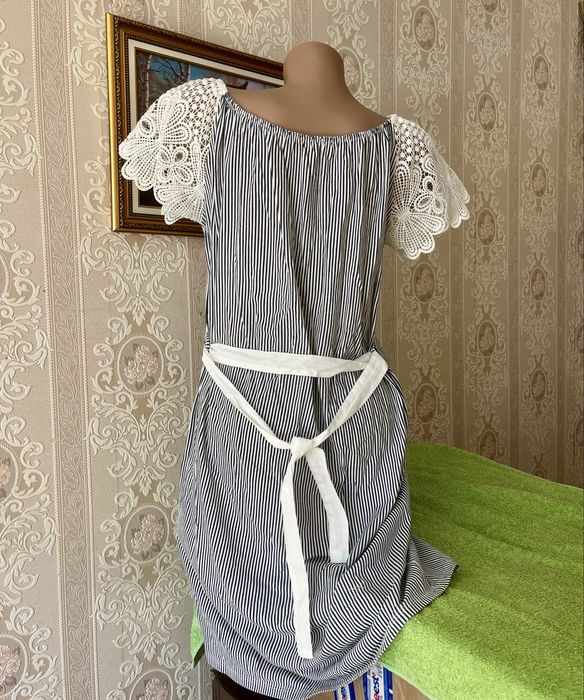 Літня легка жіноча сукня плаття сарафан 48-50 L-XL з мереживом