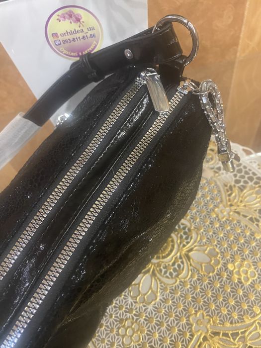 Сумочка жіноча чорна лазерка